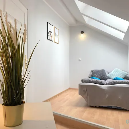 Bonjour - 10 Min To Old Town Gdansk,pkp & Shopping Mall 民宿 *