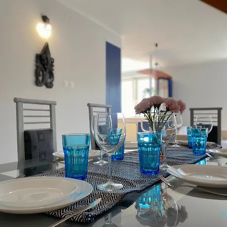 Homestay Bonjour - 10 Min To Old Town Gdansk,pkp & Shopping Mall Gdansk