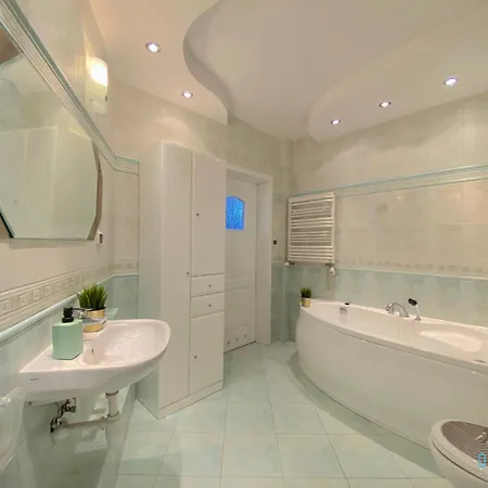 Bonjour - 10 Min To Old Town Gdansk,pkp & Shopping Mall